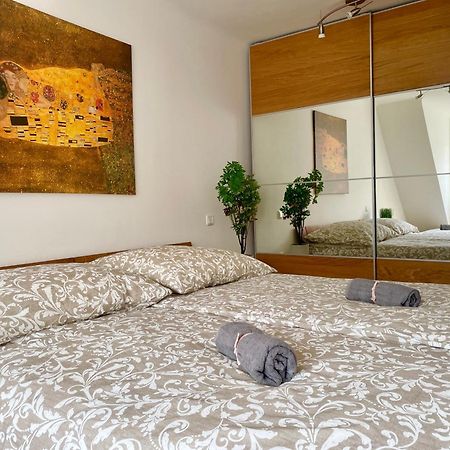 60 M2 Central Rooftop Apartment With Ac فيينا المظهر الخارجي الصورة